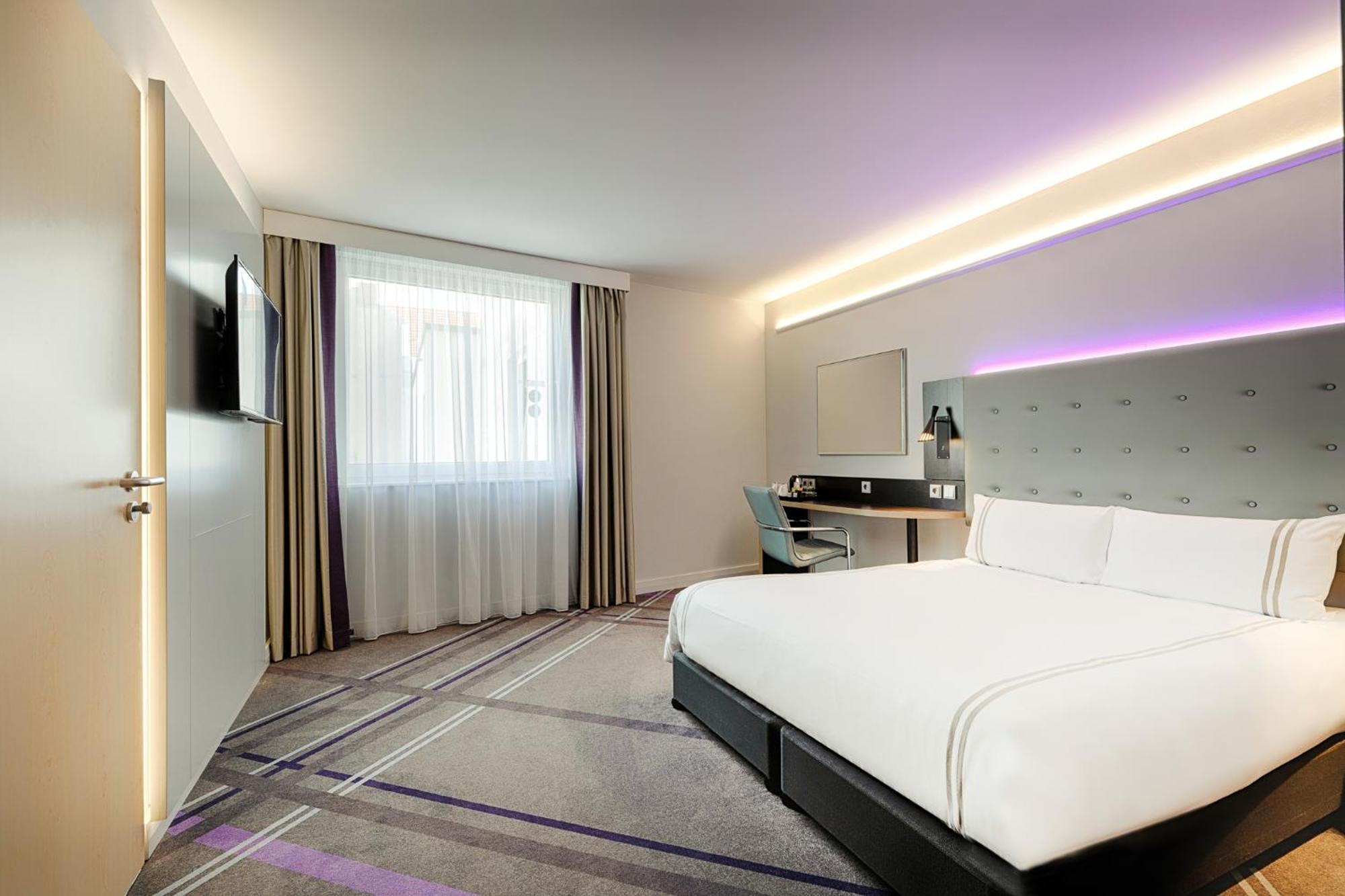 Premier Inn Berlin City Centre Exteriör bild